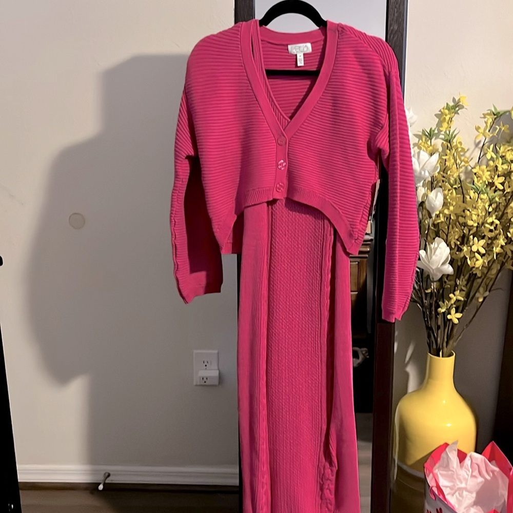 Long pink two piece cotton rayon set size medium Sofia vergara brand